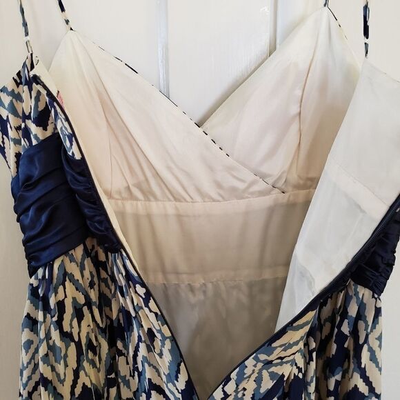 Eliza J New York Silk Sleeveless V-Neck Lined Midi Party Dress - Picture 9 of 9